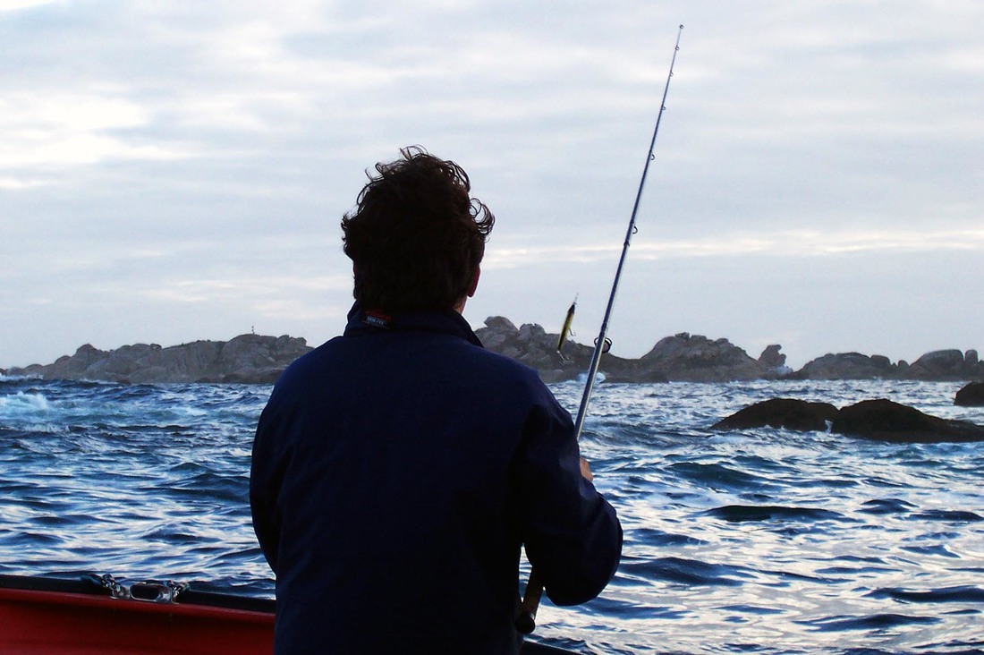 Pesca Extrema - Mar de Aguiño - Excursiones y paseos en barco por las Rías  de Galicia